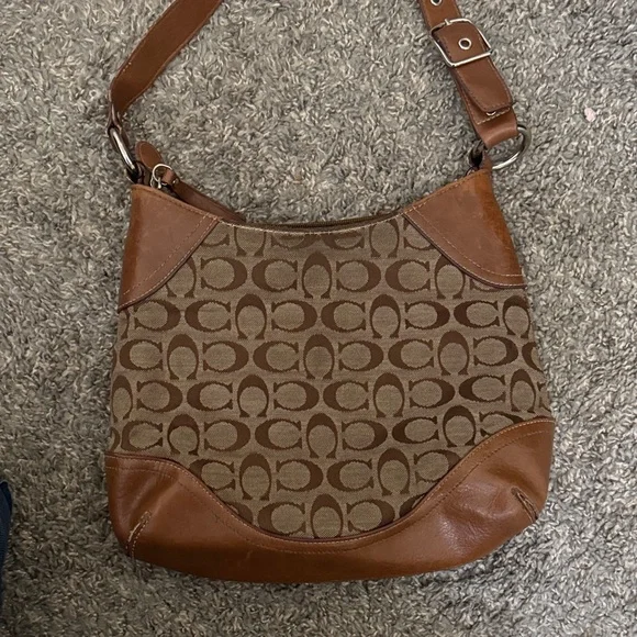 Coach Signature Brown Shoulder Bag - Picture 3 of 4